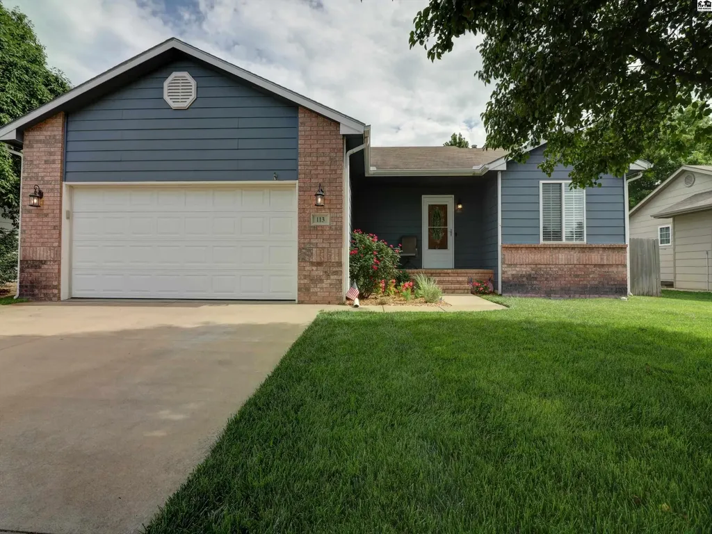 113 Brookview Court Hutchinson KS 67501