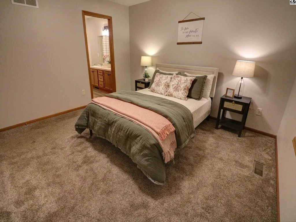 113 Brookview Court Hutchinson KS 67501