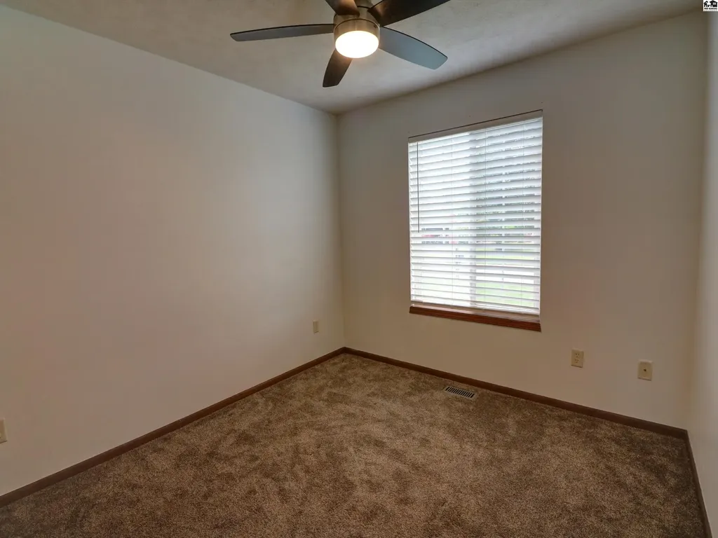 113 Brookview Court Hutchinson KS 67501