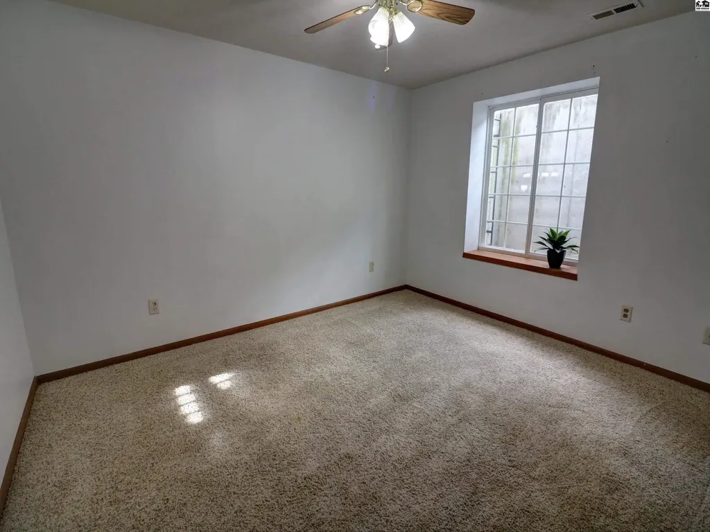 113 Brookview Court Hutchinson KS 67501