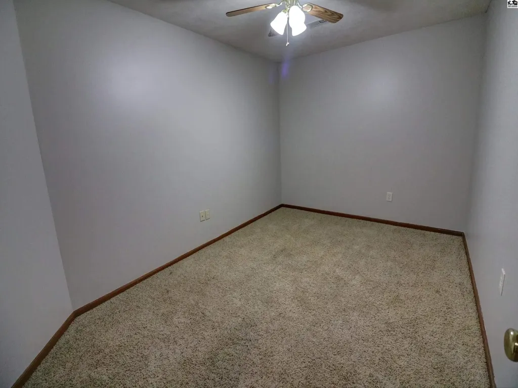 113 Brookview Court Hutchinson KS 67501