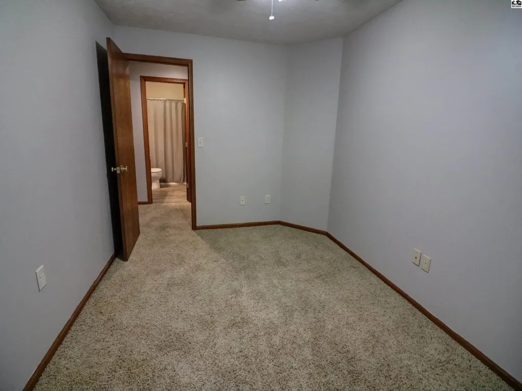 113 Brookview Court Hutchinson KS 67501