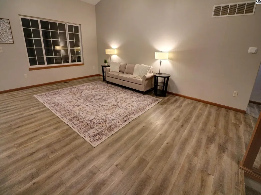113 Brookview Court Hutchinson KS 67501