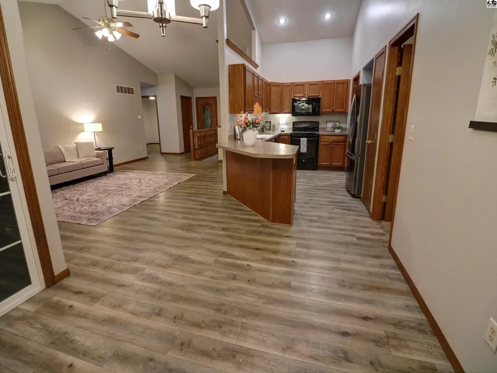113 Brookview Court Hutchinson KS 67501
