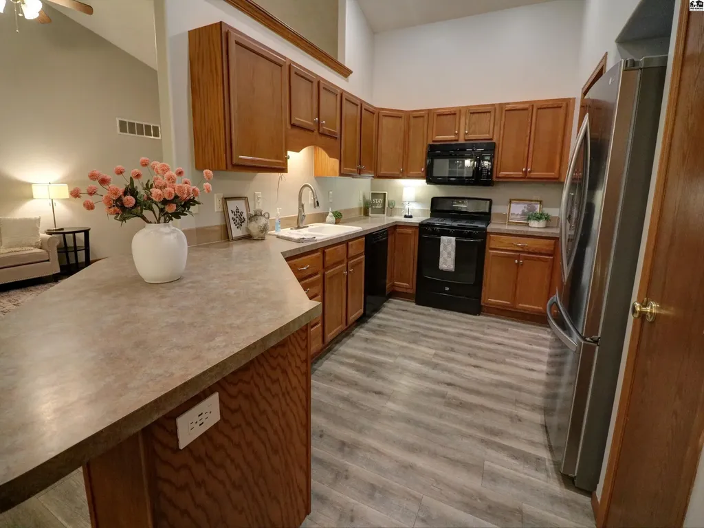 113 Brookview Court Hutchinson KS 67501