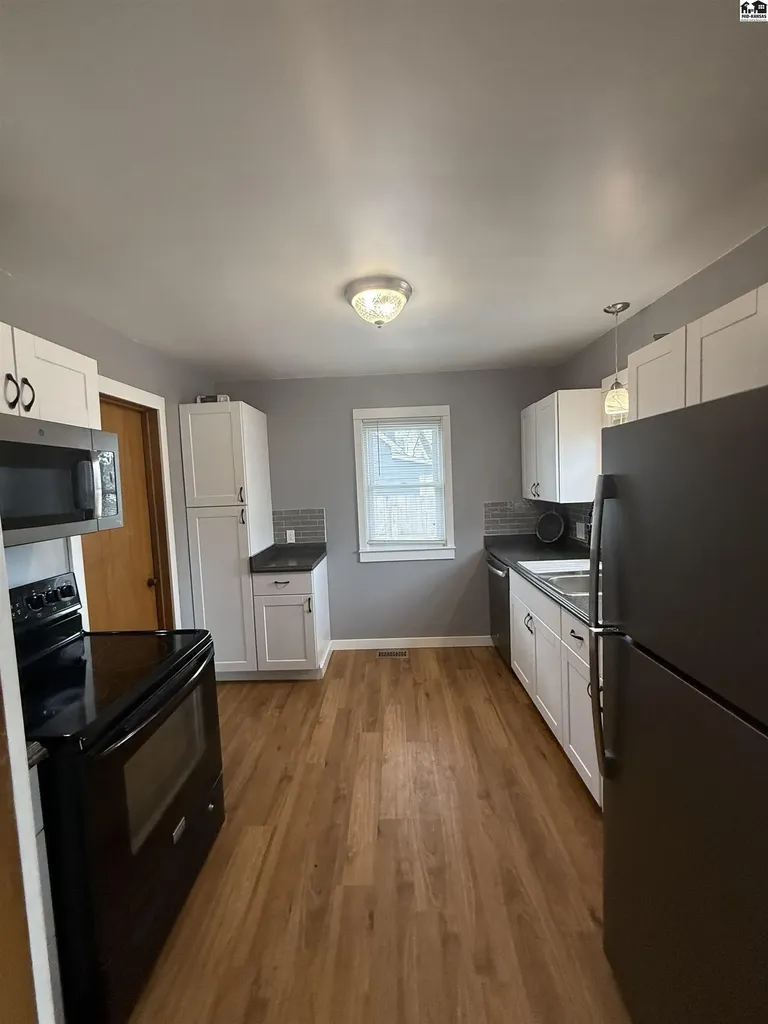 602 W 12th Avenue Hutchinson KS 67501
