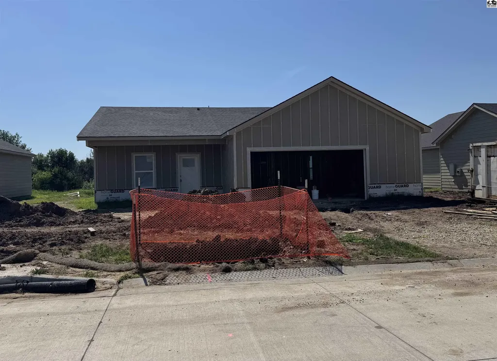 1033 Clubhouse Drive Mcpherson KS 67460