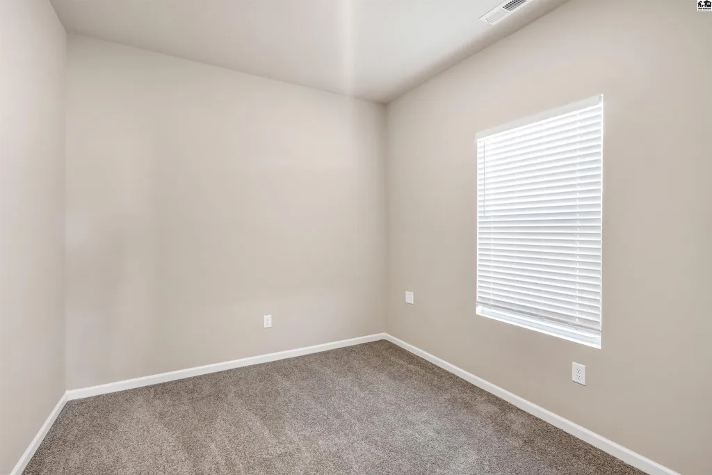 1033 Clubhouse Drive Mcpherson KS 67460
