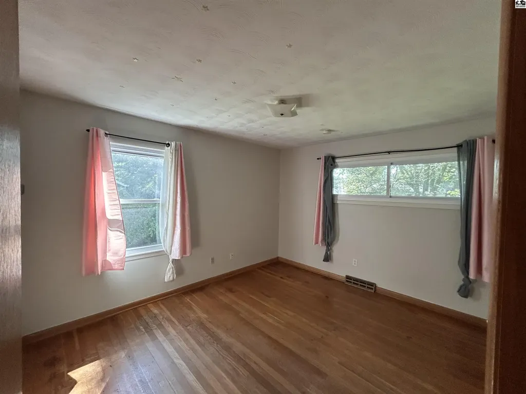 1304 Lyndon Drive Mcpherson KS 67460