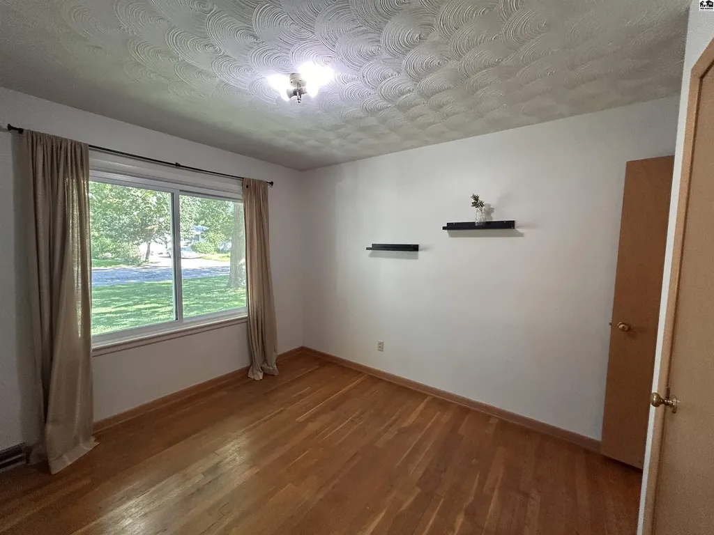 1304 Lyndon Drive Mcpherson KS 67460