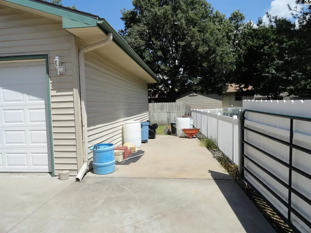 1316 Northglen Mcpherson KS 67460