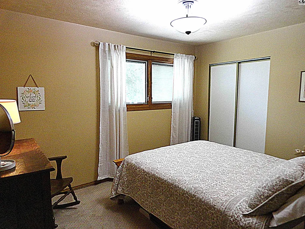 1316 Northglen Mcpherson KS 67460