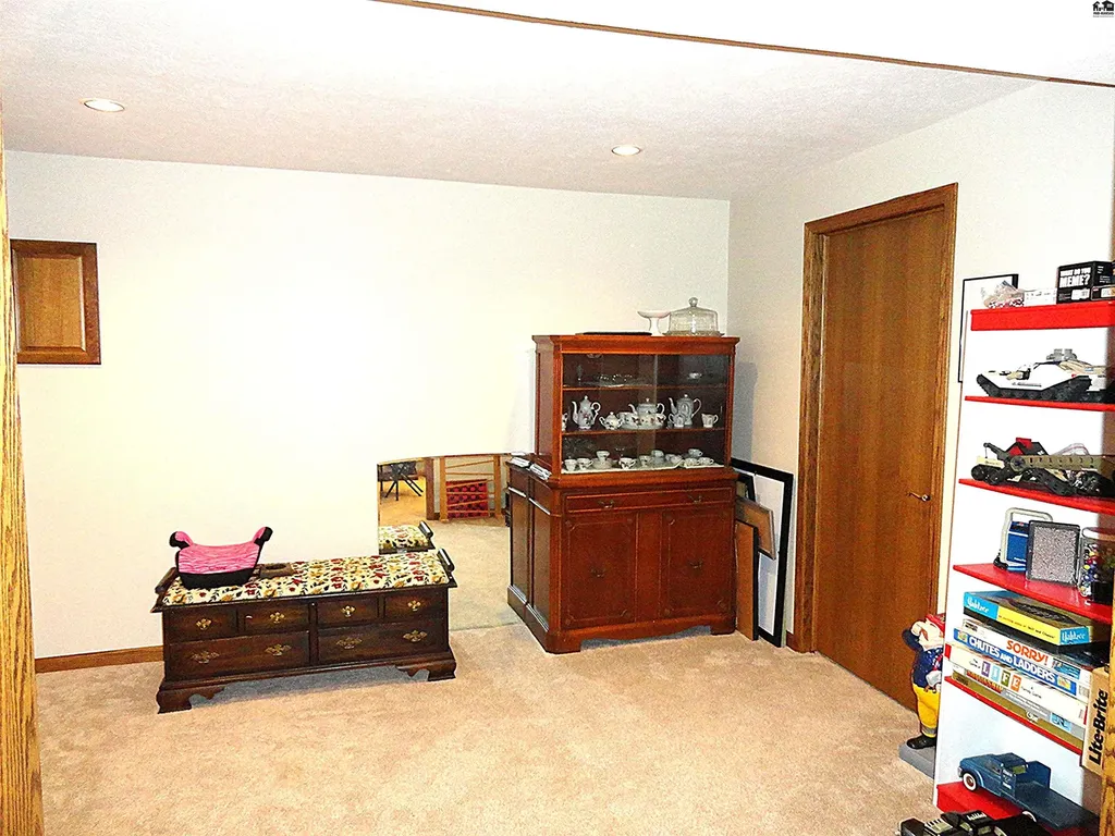 1316 Northglen Mcpherson KS 67460