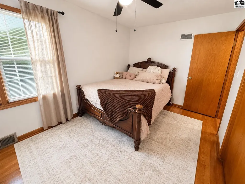 902 W 20th Hutchinson KS 67502