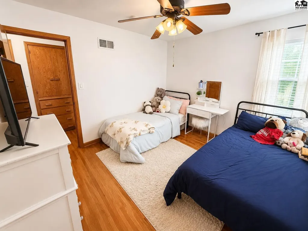 902 W 20th Hutchinson KS 67502