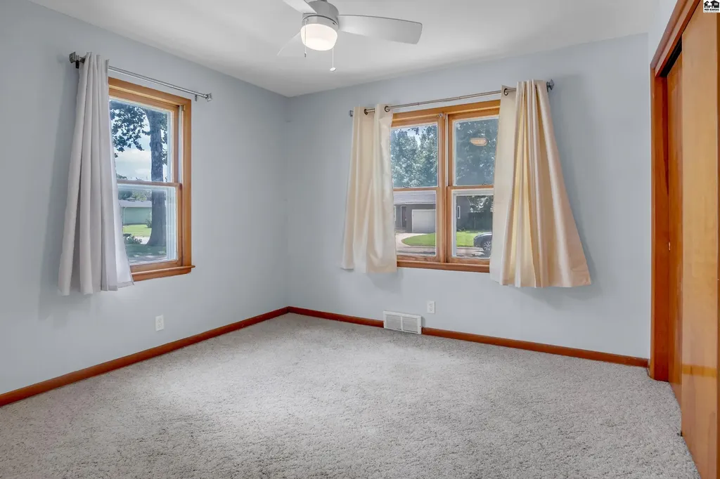 1412 W 8th Street Newton KS 67114