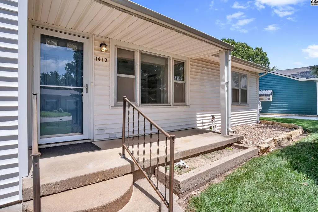 1412 W 8th Street Newton KS 67114