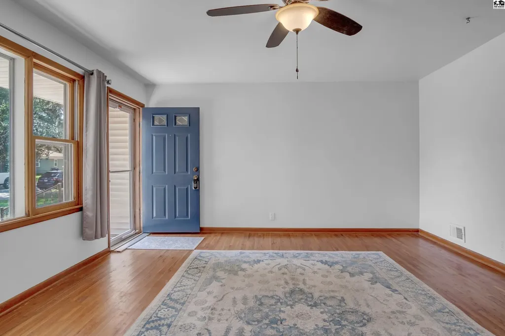 1412 W 8th Street Newton KS 67114