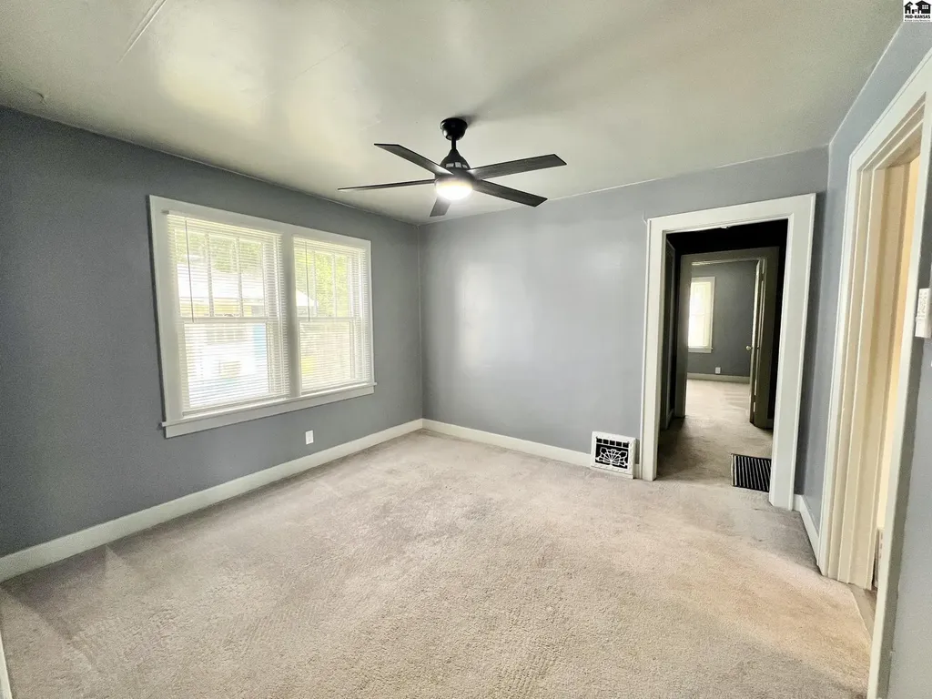207 W 16th Avenue Hutchinson KS 67501