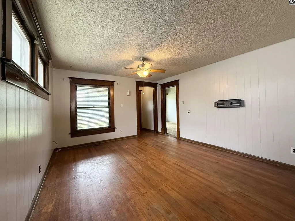 434 W Sherman Avenue Hutchinson KS 67501