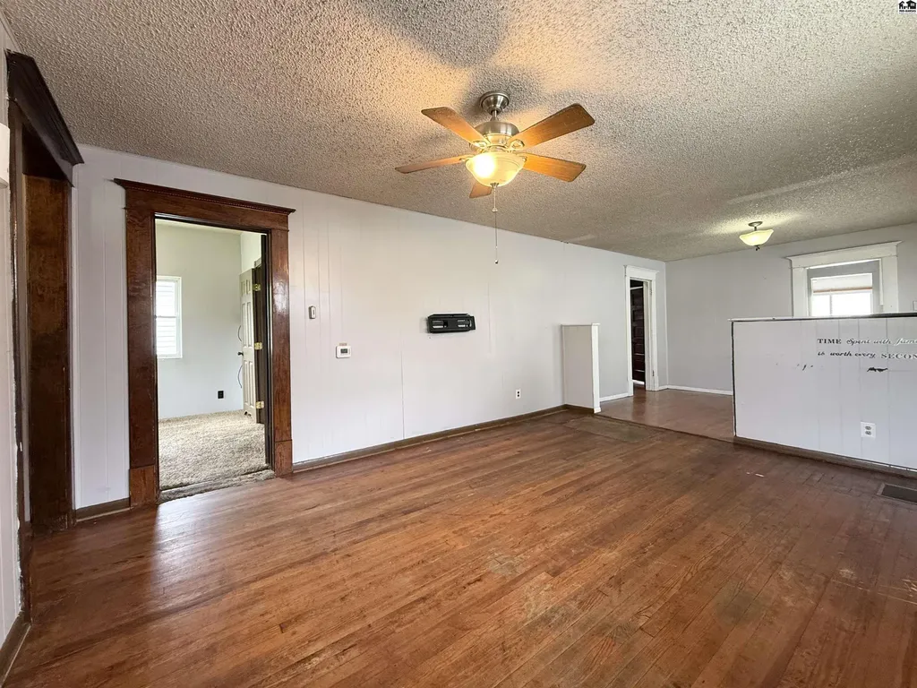 434 W Sherman Avenue Hutchinson KS 67501