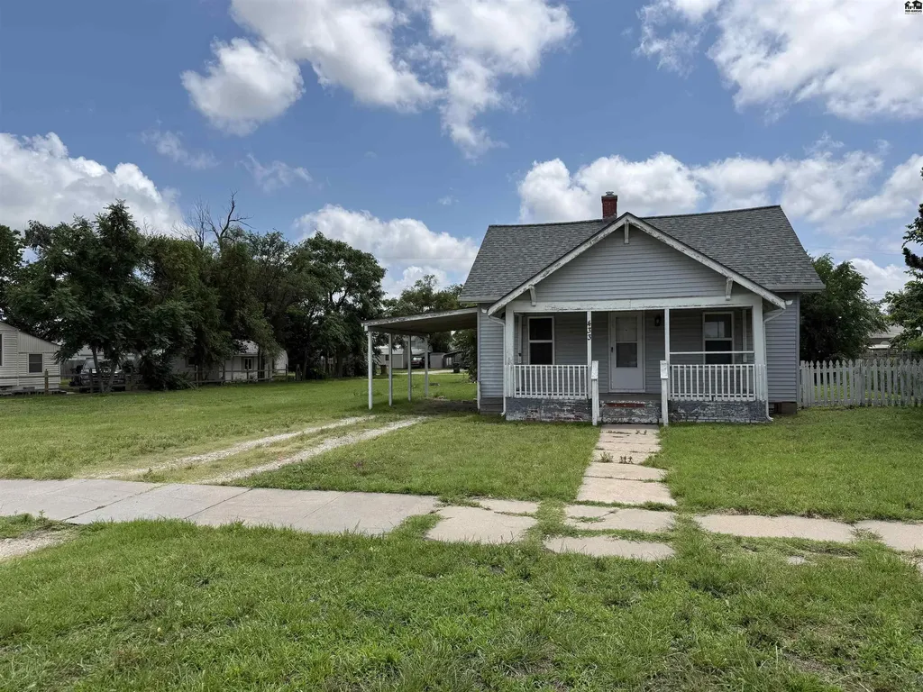 433 W Sherman Street Hutchinson KS 67501