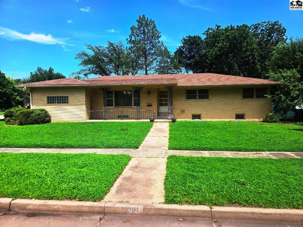 620 N Duncan Street Newton KS 67114