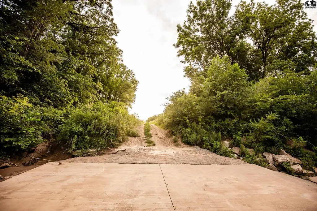 001 W Quivira Road Mcpherson KS 67460