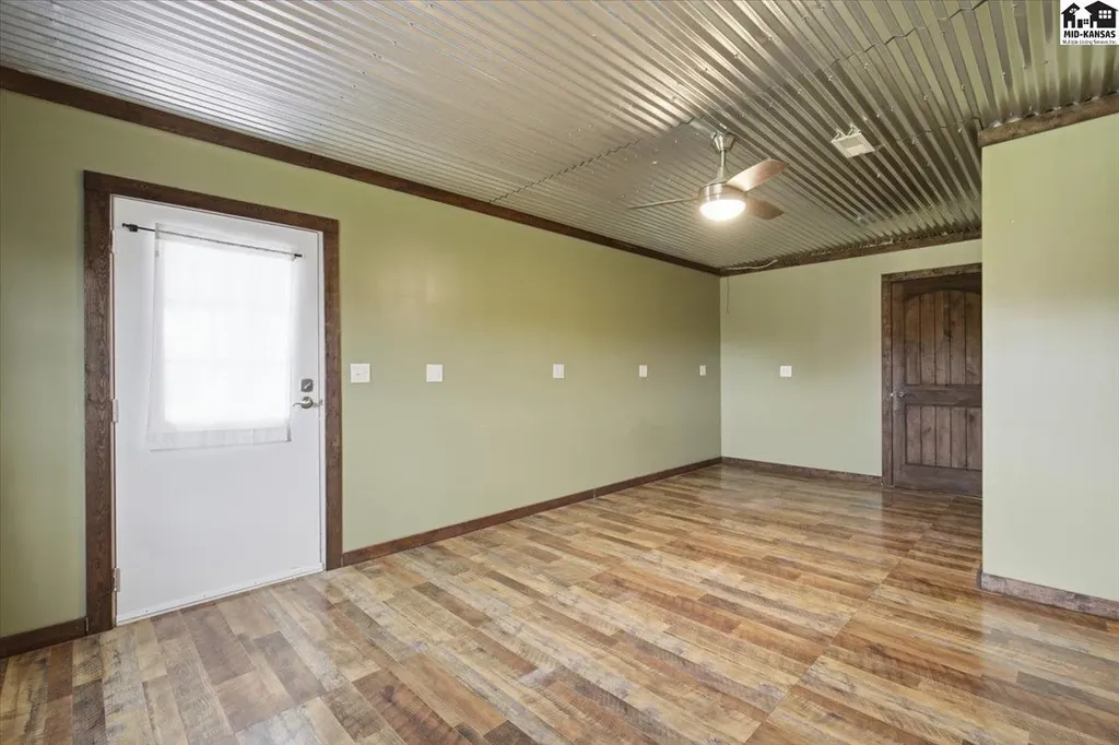 3707 N Willison Road Hutchinson KS 67502