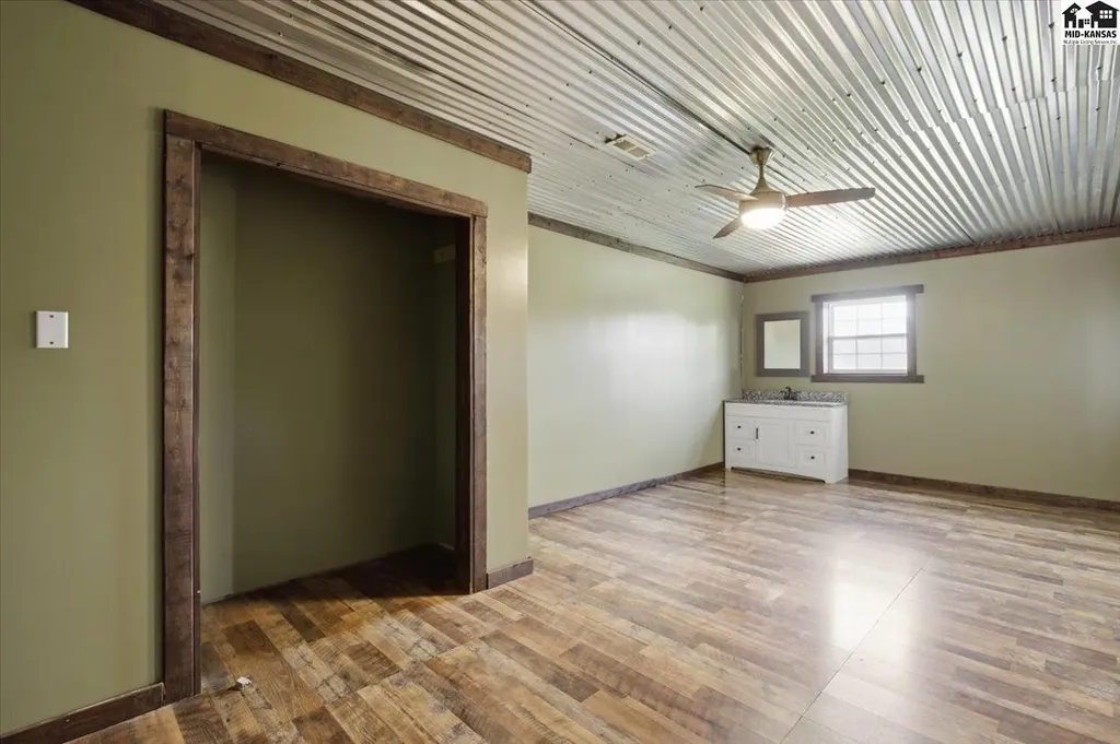3707 N Willison Road Hutchinson KS 67502