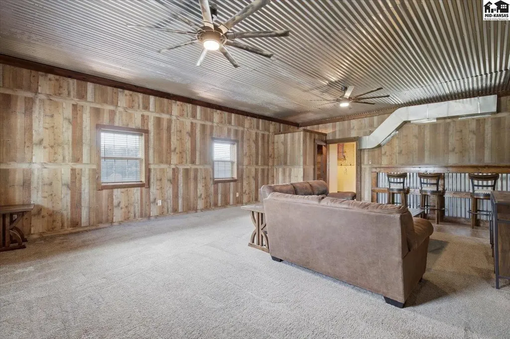 3707 N Willison Road Hutchinson KS 67502