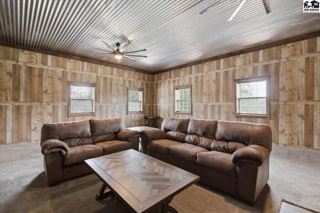 3707 N Willison Road Hutchinson KS 67502