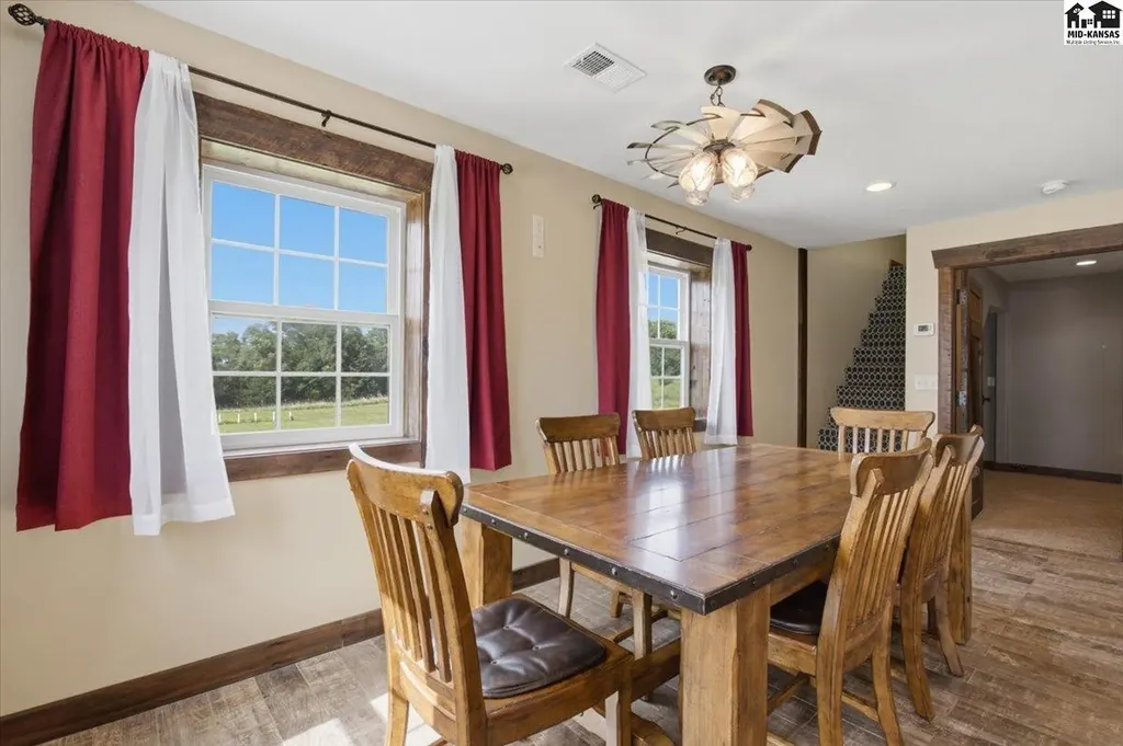 3707 N Willison Road Hutchinson KS 67502