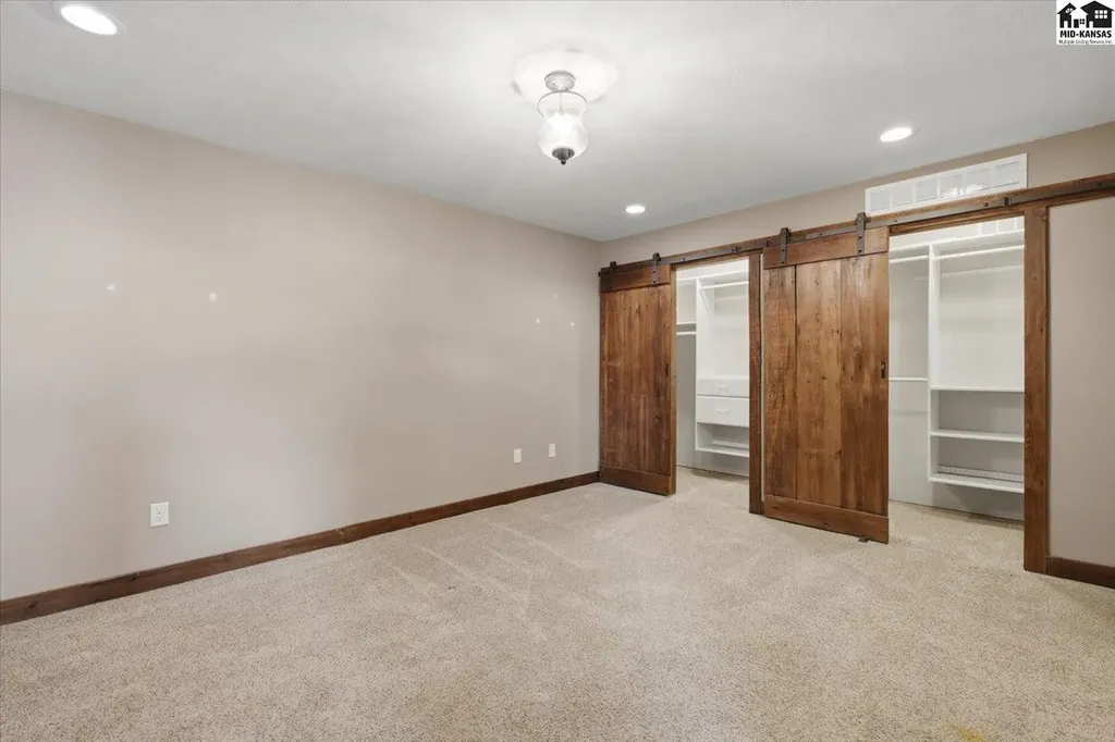 3707 N Willison Road Hutchinson KS 67502