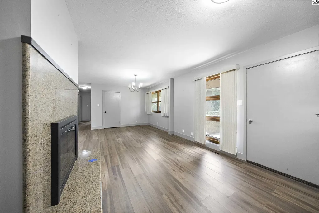1601 N Cleveland Street Hutchinson KS 67501