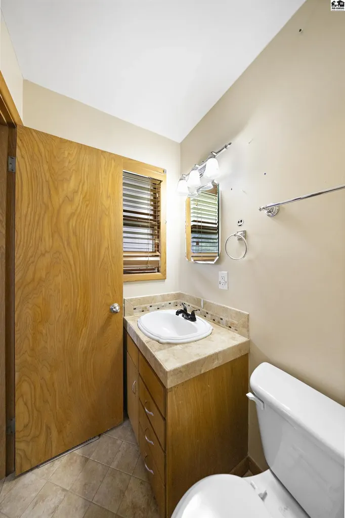 1601 N Cleveland Street Hutchinson KS 67501