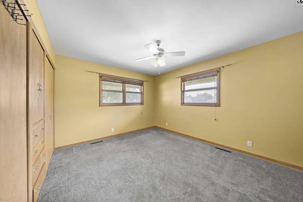 1601 N Cleveland Street Hutchinson KS 67501