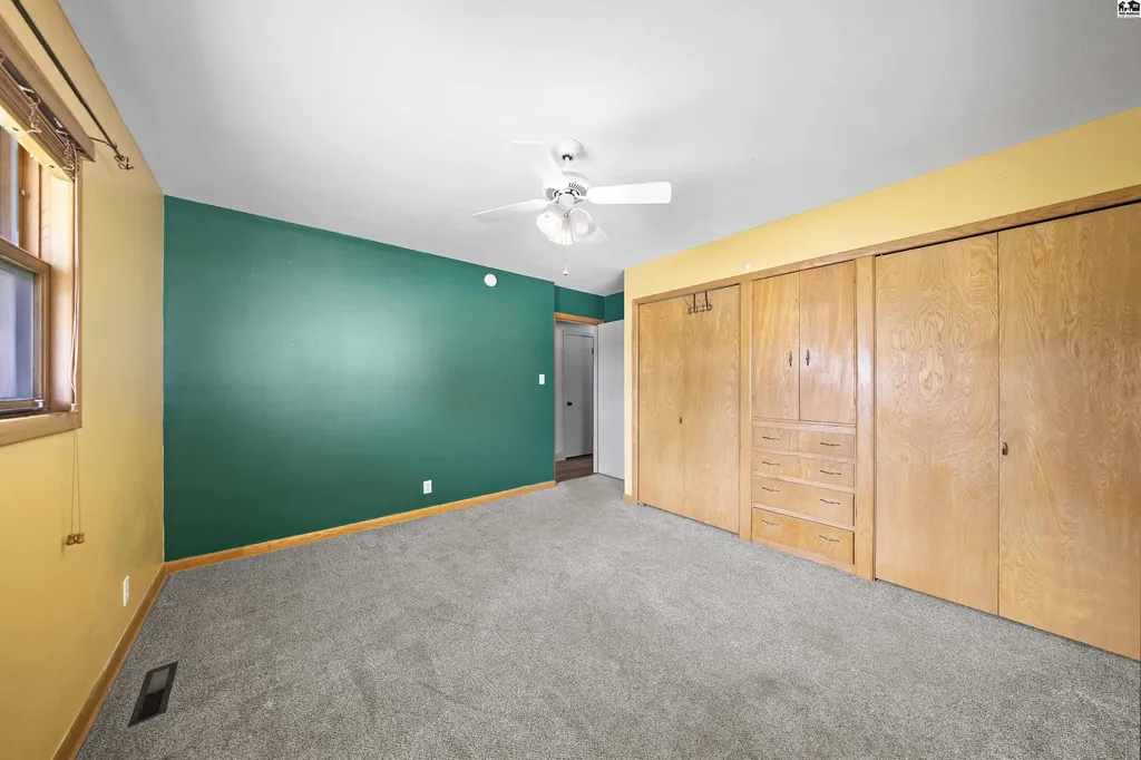 1601 N Cleveland Street Hutchinson KS 67501