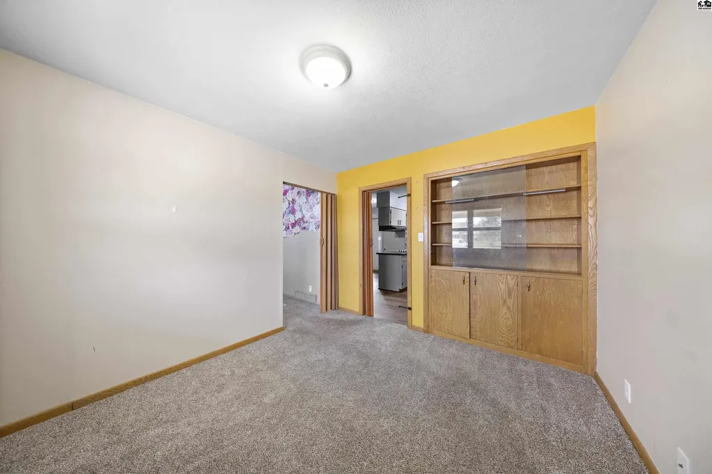 1601 N Cleveland Street Hutchinson KS 67501