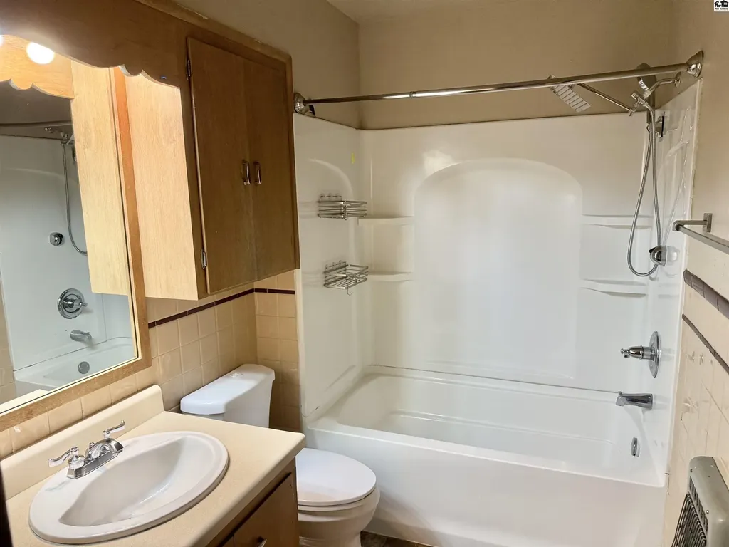 712 N Hartup Street Mcpherson KS 67460