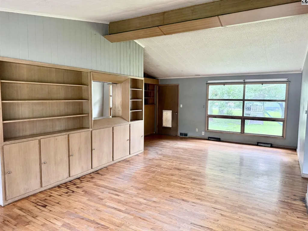 712 N Hartup Street Mcpherson KS 67460