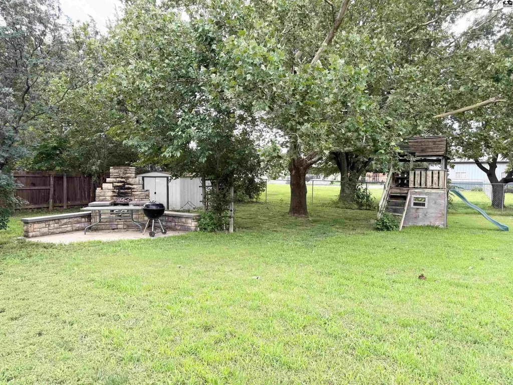 712 N Hartup Street Mcpherson KS 67460