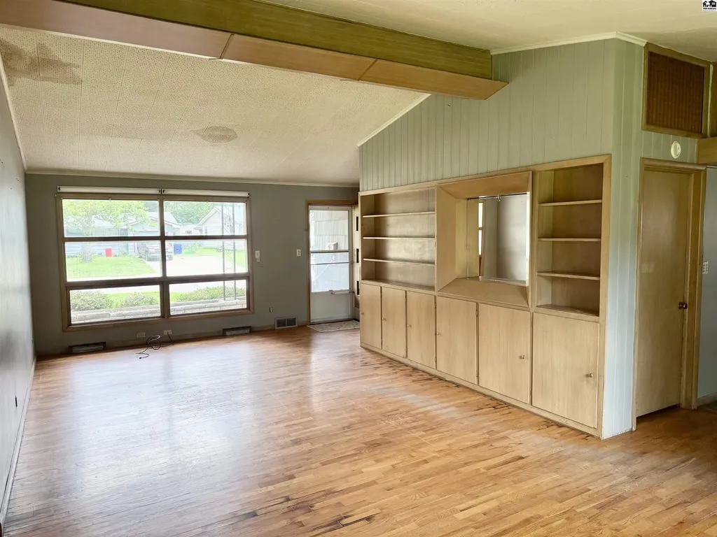 712 N Hartup Street Mcpherson KS 67460