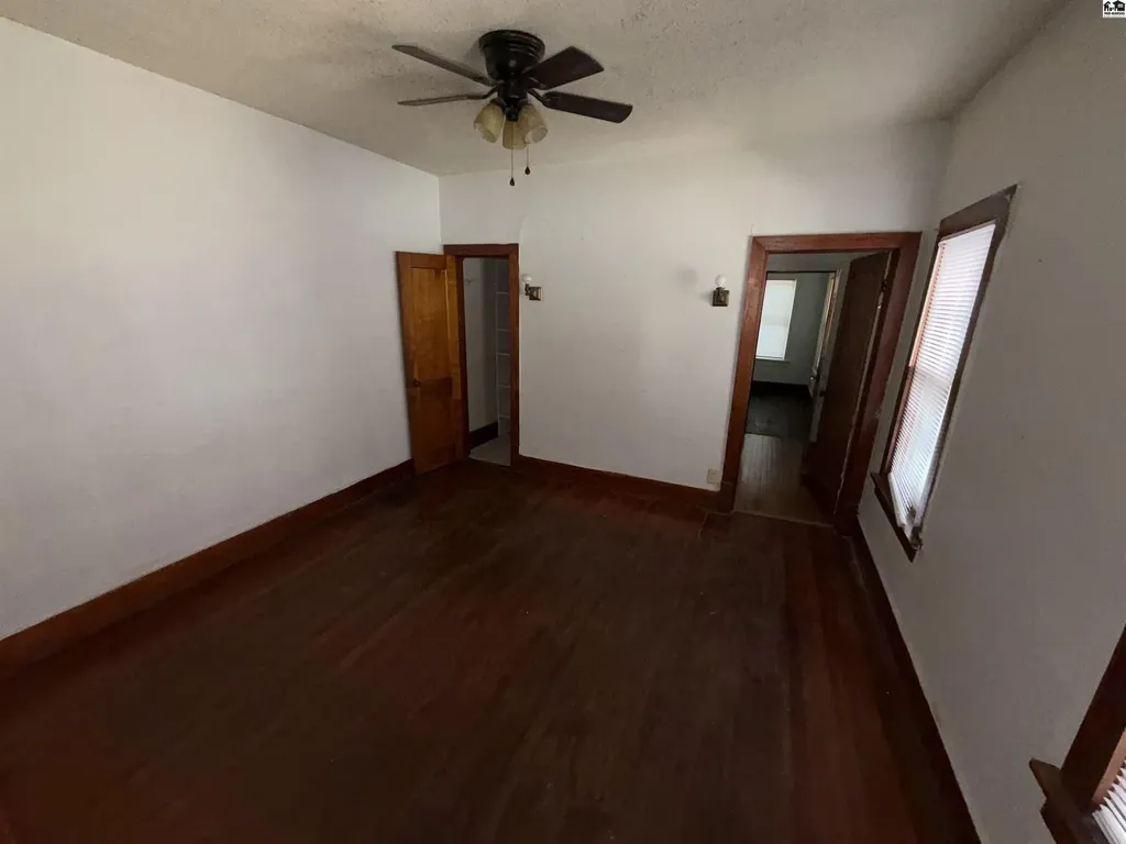 129 E 11th Avenue Hutchinson KS 67501