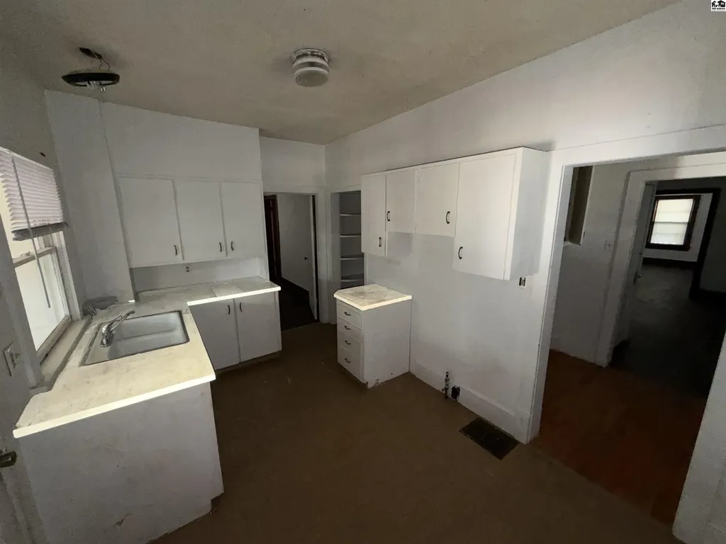 129 E 11th Avenue Hutchinson KS 67501