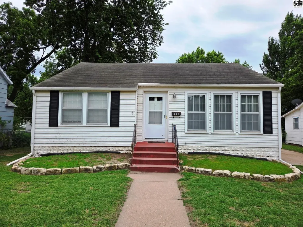 318 E 8th Street Newton KS 67114