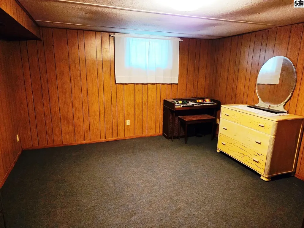 318 E 8th Street Newton KS 67114