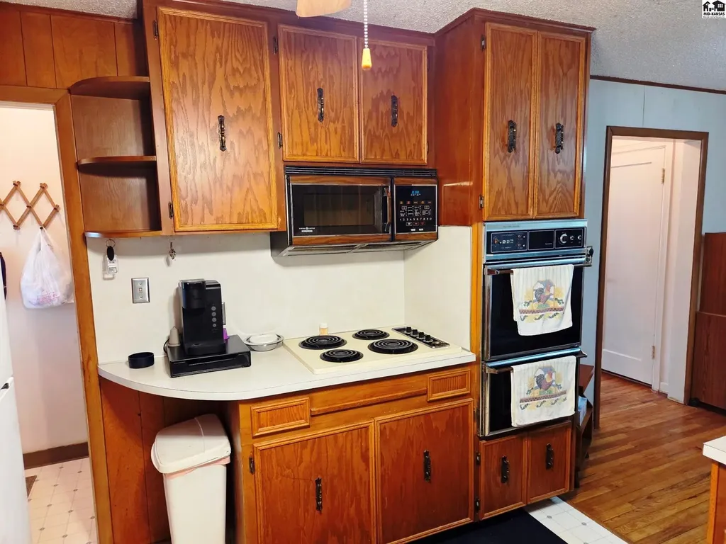 318 E 8th Street Newton KS 67114