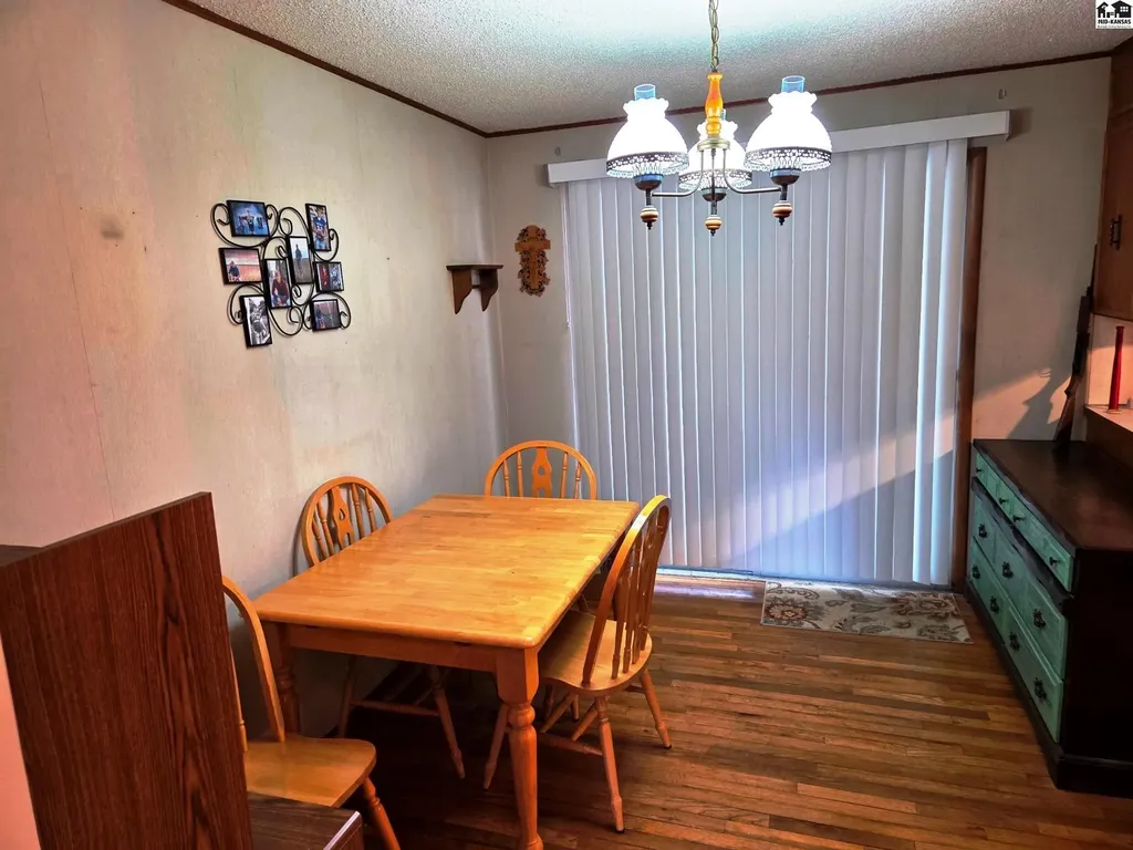 318 E 8th Street Newton KS 67114