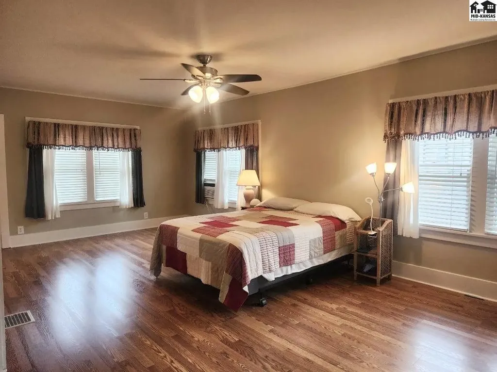 108 W 19th Avenue Hutchinson KS 67502